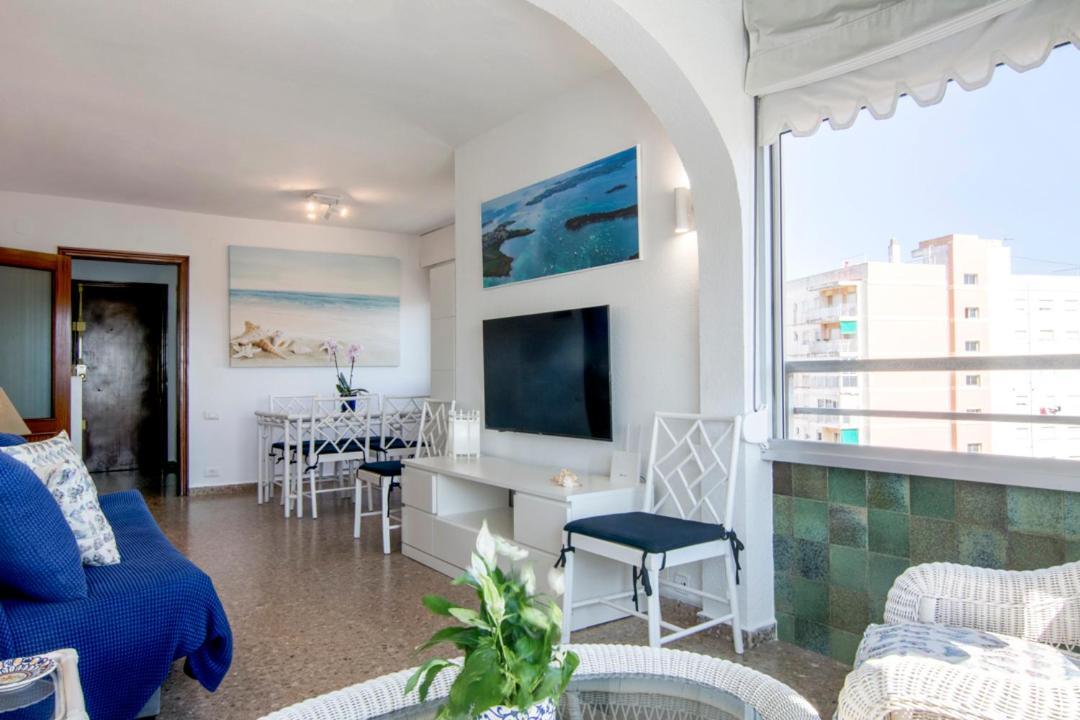 Bright Apartment Steps Away From The Beach Марени-Блау Екстер'єр фото